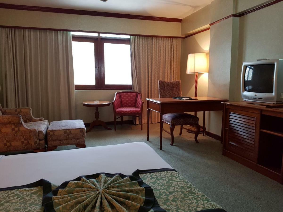 The Park Hotel Sukhumvit 7 Bangkok Extérieur photo