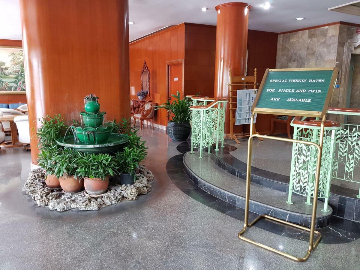 The Park Hotel Sukhumvit 7 Bangkok Extérieur photo