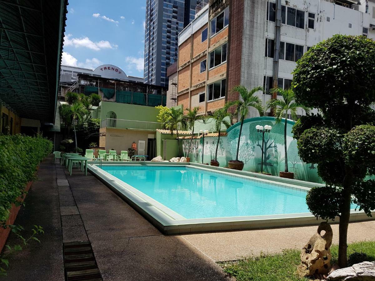The Park Hotel Sukhumvit 7 Bangkok Extérieur photo